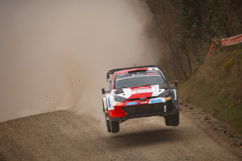 83225-car-33-elfyn-evans-scott-martin-3-web-lr