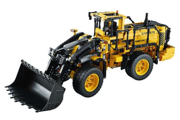 LEGO_Technic_VOLVO_L350F_Radlader_2